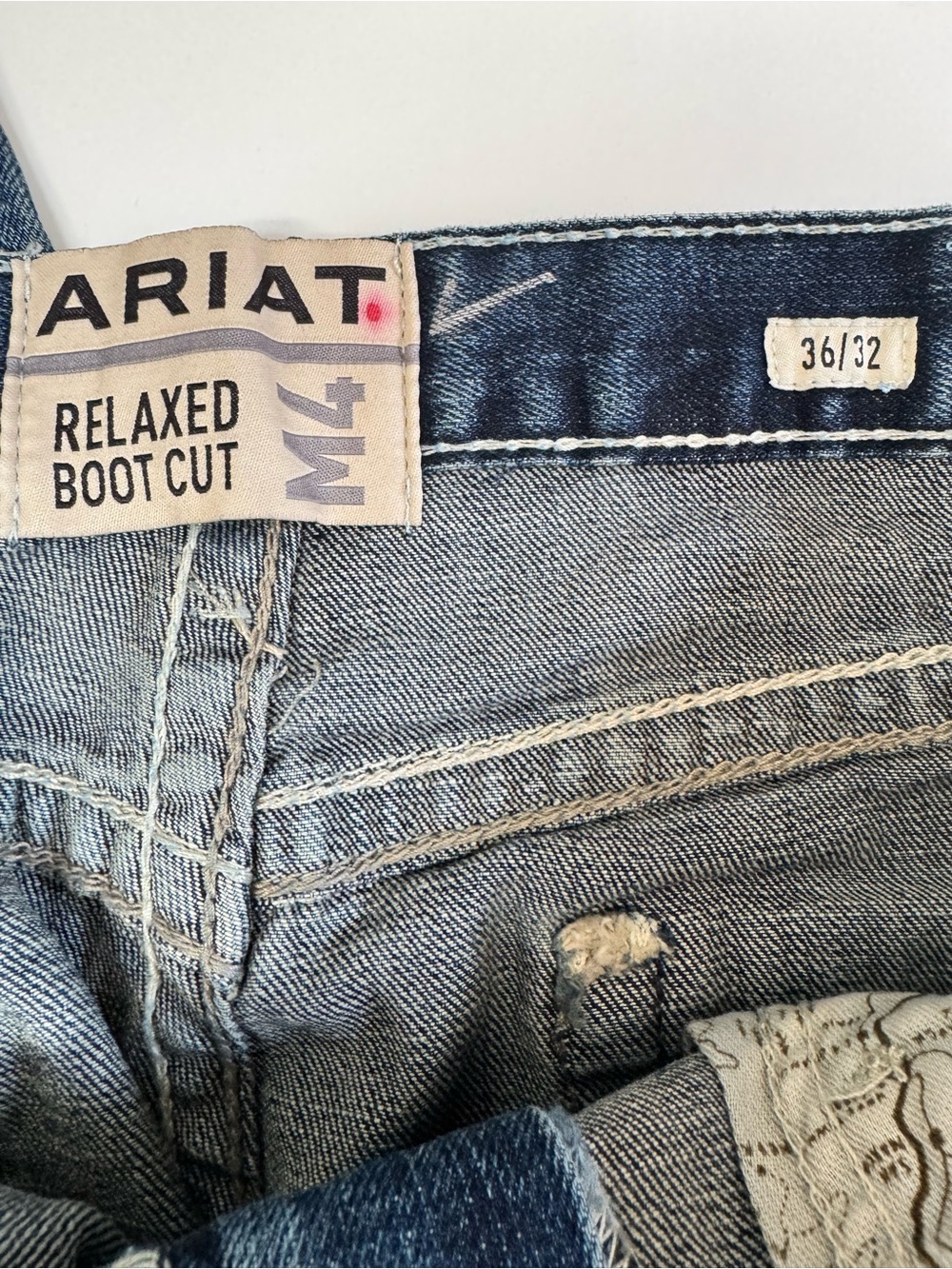 NWT! Ariat M4 Relaxed Bootcut Mens Jeans Size 36x32 Medium Wash Work - Picture 2 of 6